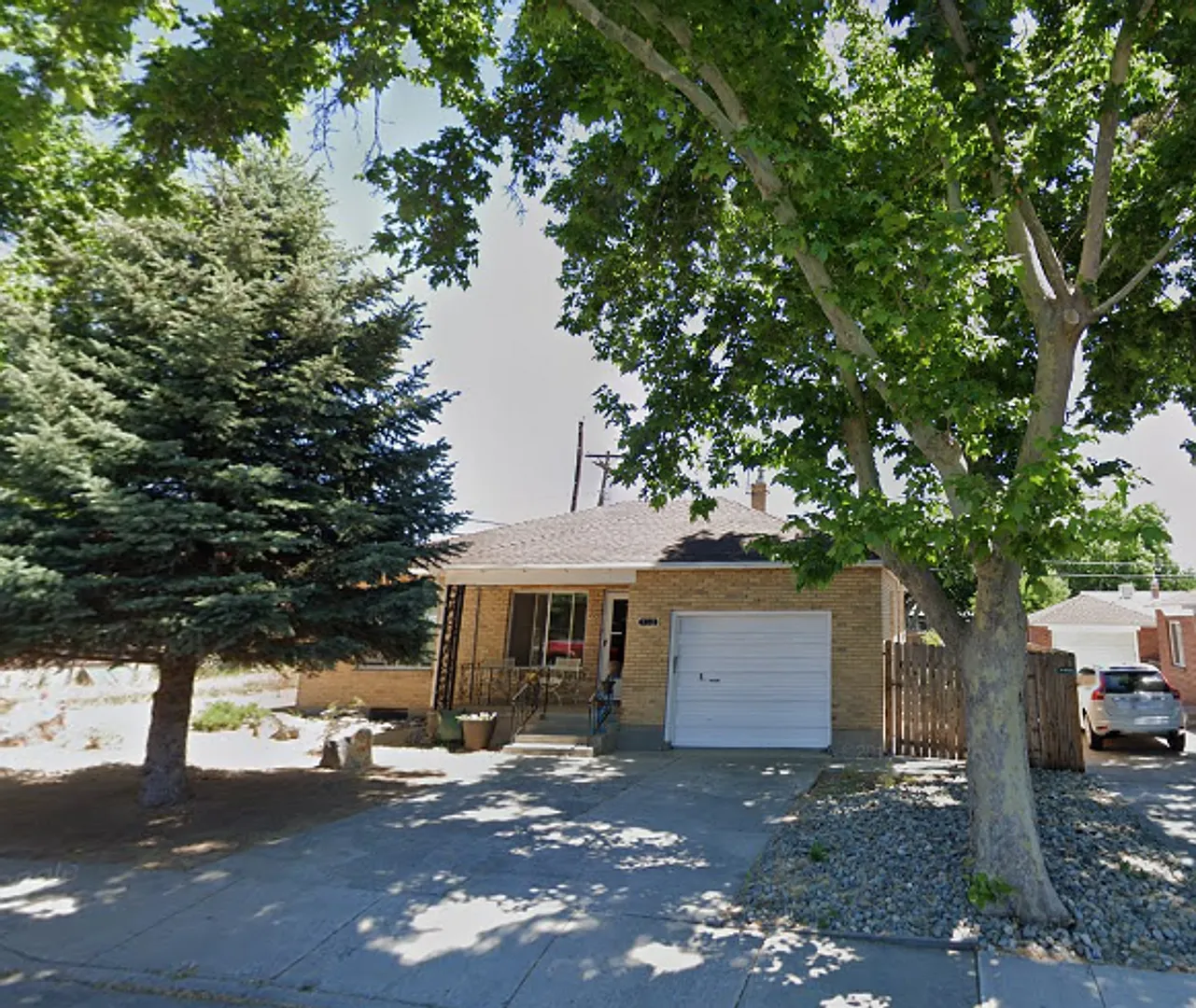 732 Helvetia Ave photo 1