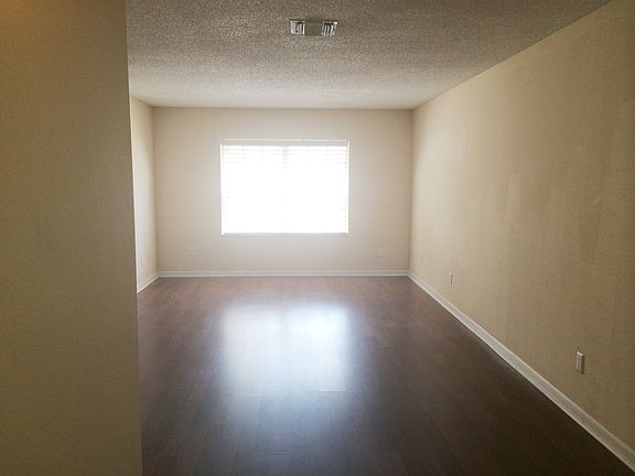 4th image of 3015 W Santiago St APT 6