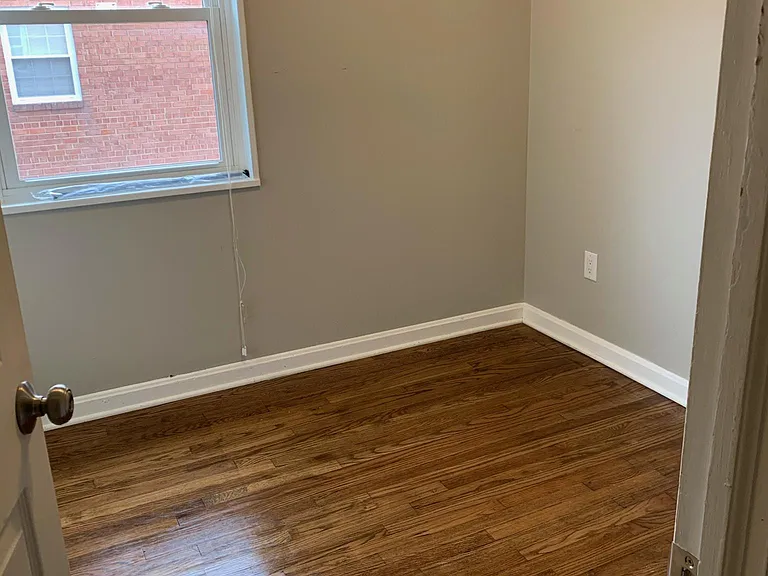 4111 Usher Ave — Photo 5