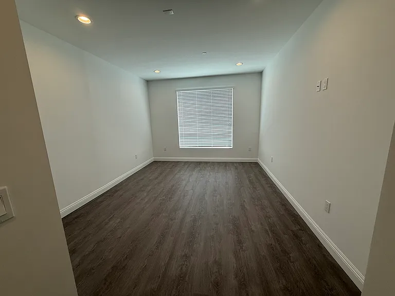 7120 Bellaire Ave #206 — Photo 8