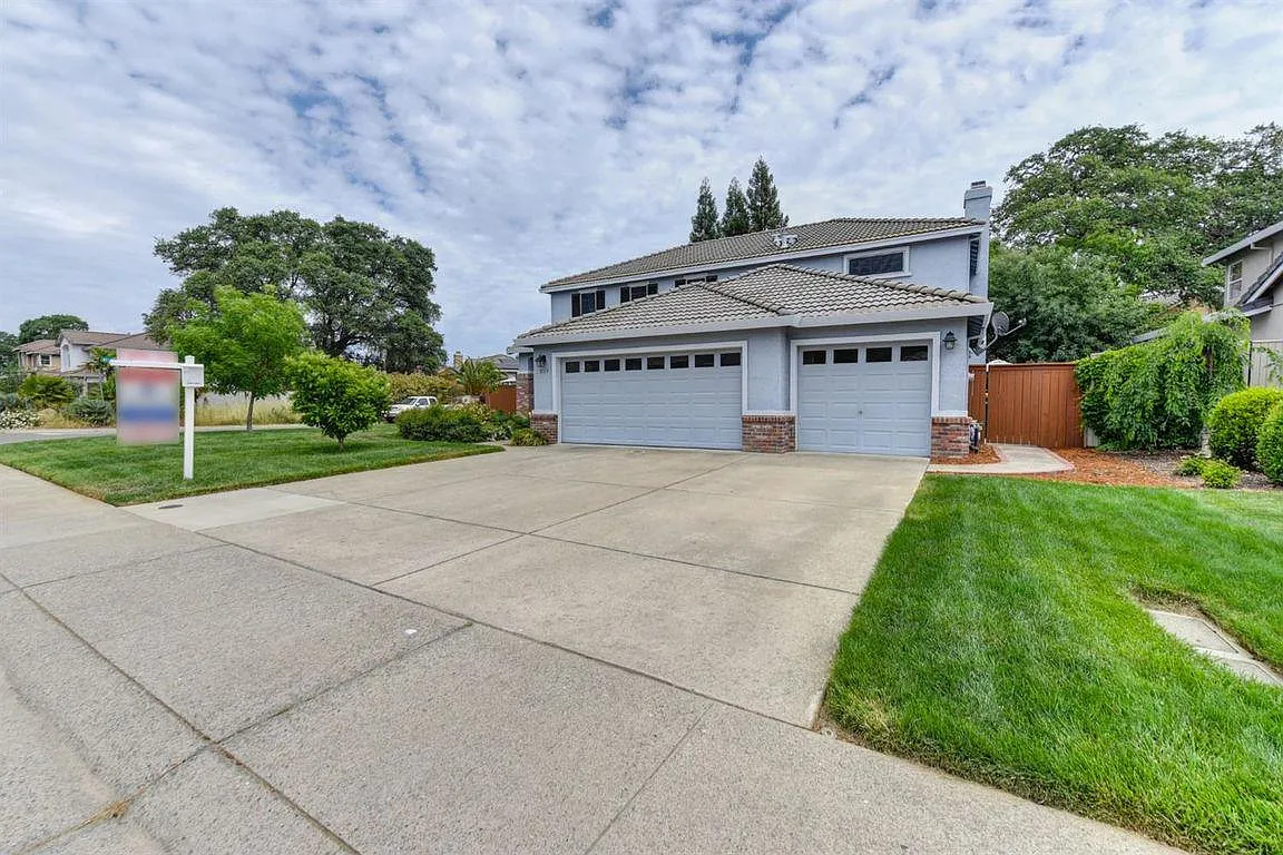 3115 Brackenwood Pl photo 1