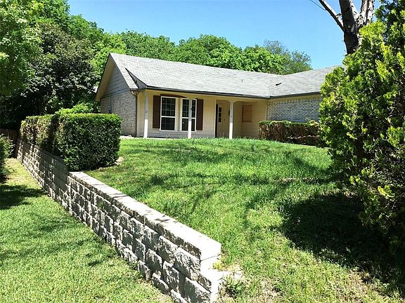 2nd image of 329 Jordan Dr