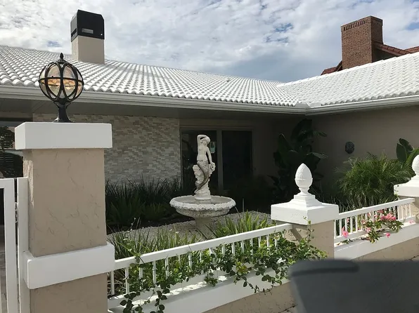 5431 W Shore Dr, New Port Richey, FL 34652