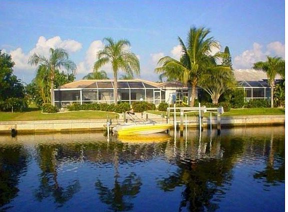 2nd image of 701 Santa Margerita Ln