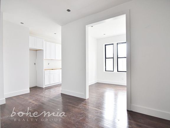 3rd image of 518 W 204th St APT 44