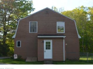 531 Phoenixville Rd, Chaplin, CT 06235