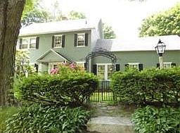 2nd image of 47 Woodland St