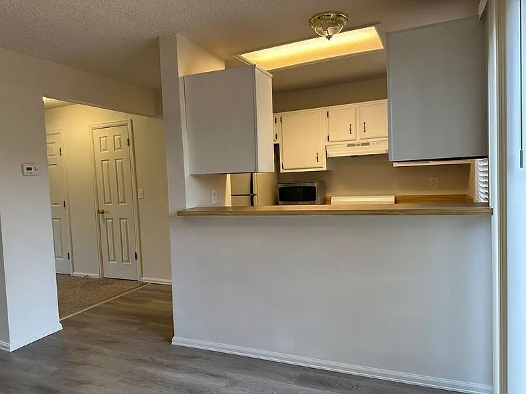 826 London Green Way — Photo 10