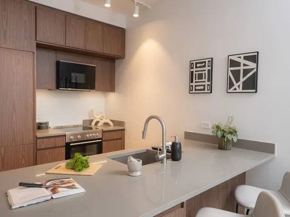 40 Bruckner Boulevard image 7 of 9