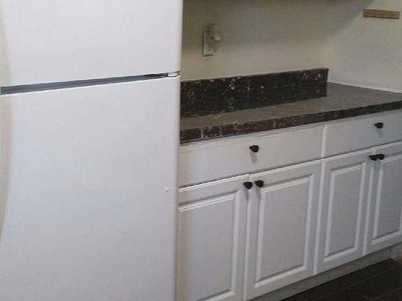4th image of 237 Elm St NW