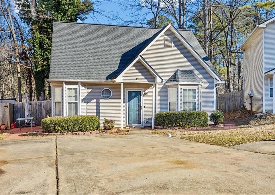 1st image of 145 Turning Point