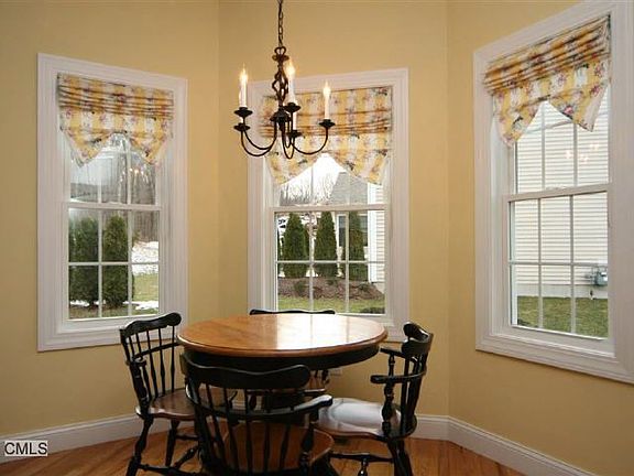 5th image of 602 Juniper Ct