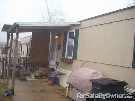 2nd image of 33 Mountain Top Ln