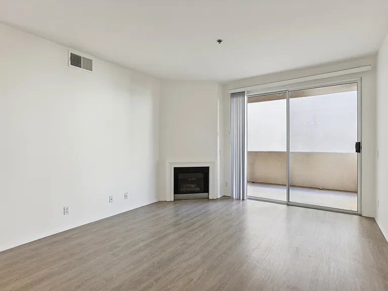 1 Bedroom 1 Bathroom