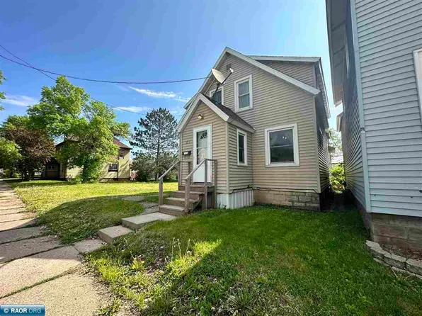 1017 N 7th Ave, Virginia, MN 55792