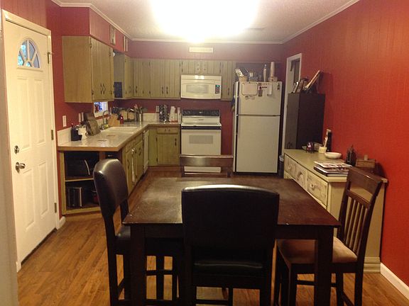 5th image of 106 Conifer Dr