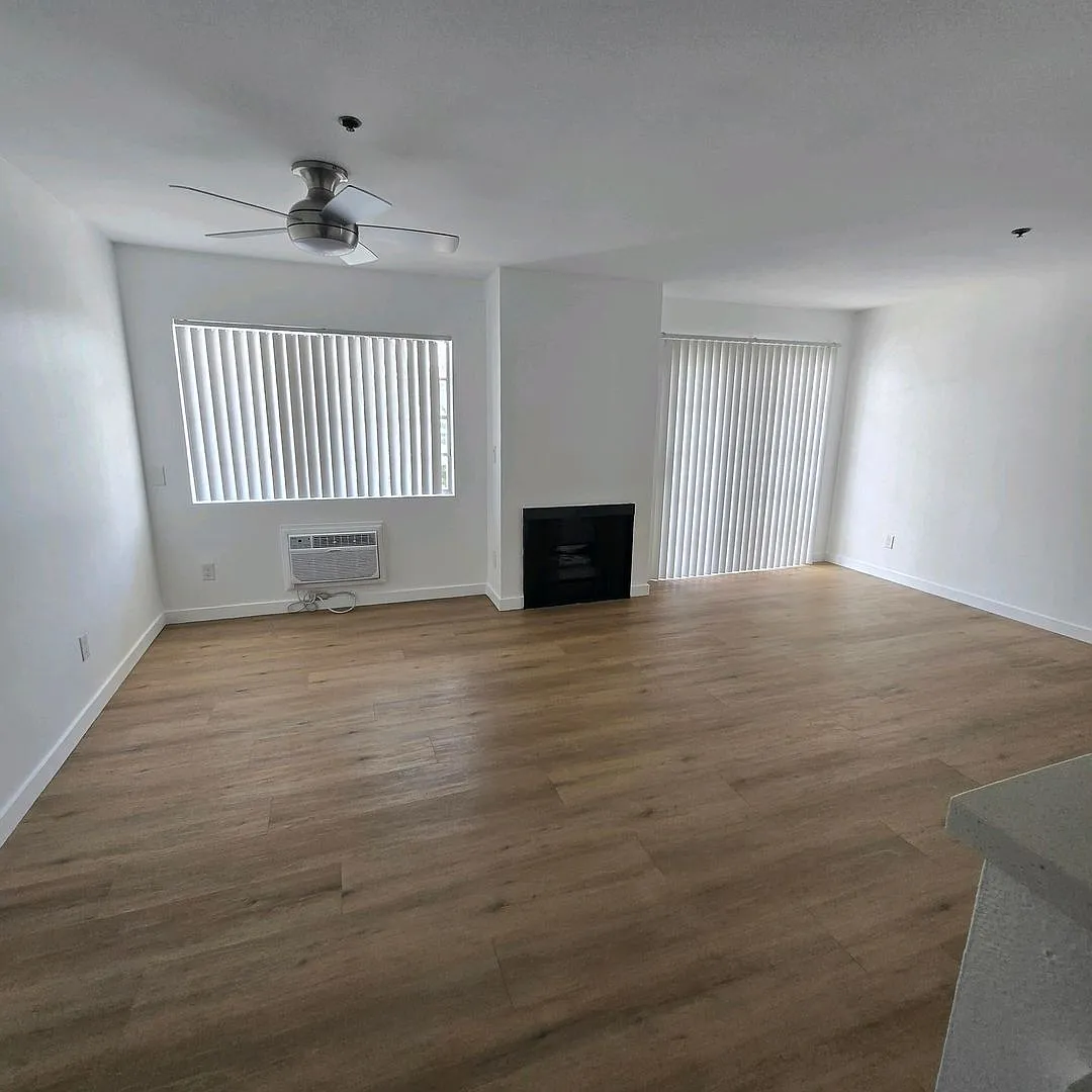Pico-Wellesley apartments — Photo 3