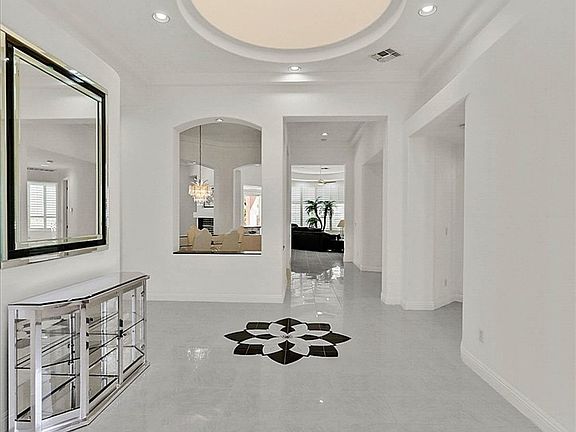 2nd image of 10012 Mirada Dr