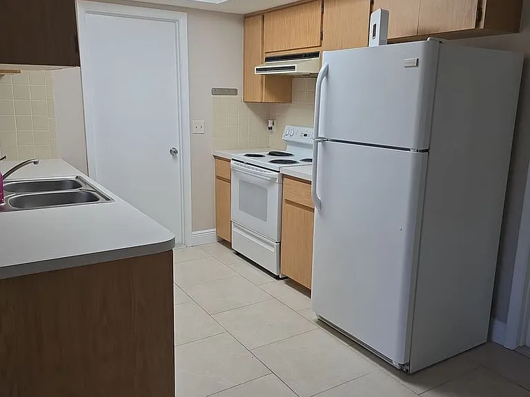 7251 McGinnes Ct — Photo 9