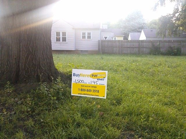2nd image of 2302 Grand Ave