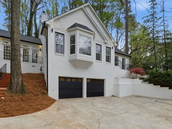 7170 Riverside Way NW, Sandy Springs, GA 30328