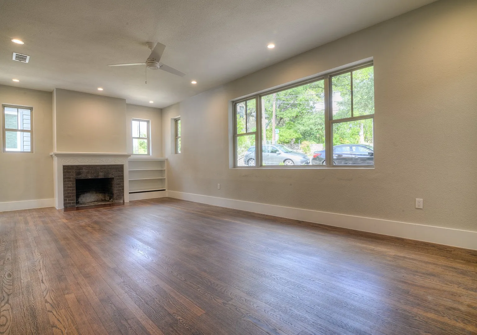 Ut Pre-Lease: 2018 Remodeled 6 Bed/4 Bath North Campus Home, Luxury Finishes, Walk To Ut — Photo 4