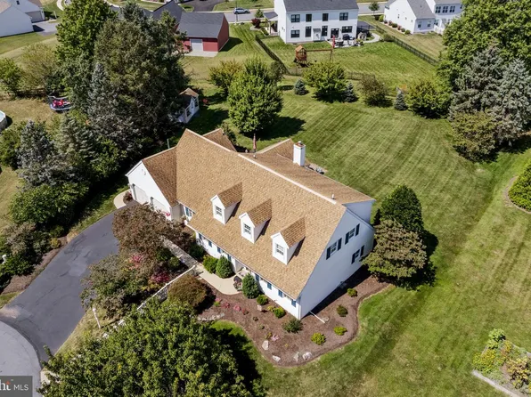 4 Eagle Cir, Denver, PA 17517