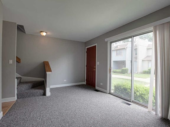 3rd image of 669 Cardinal Ct #669