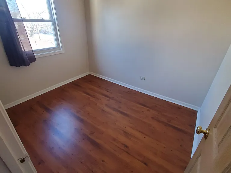 5021 S Loomis Blvd #1 — Photo 7