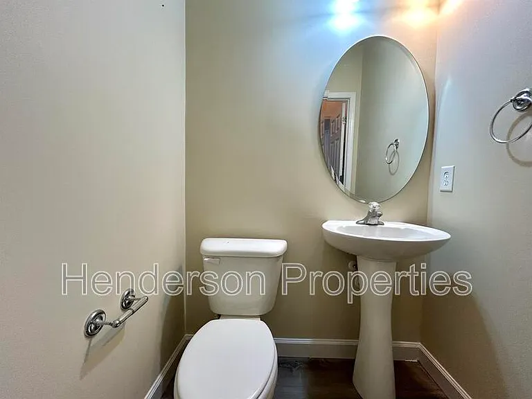 125 Charterhouse Ln — Photo 12