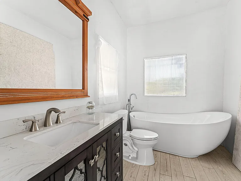 1365 Pineapple Ave — Photo 27