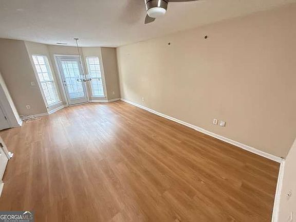 5th image of 252 Darbys Crossing Ct