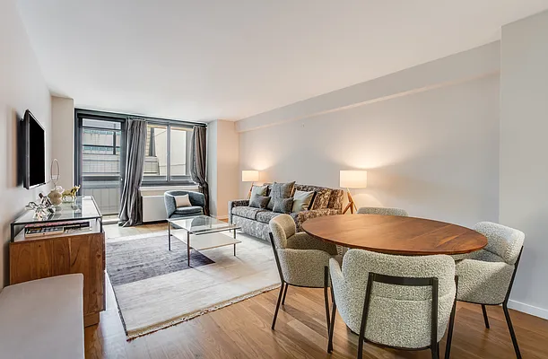 Sold by Nest Seekers International | media 1