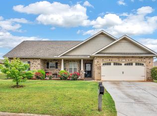 521 E Heatherstone Ln, Roebuck, SC 29376