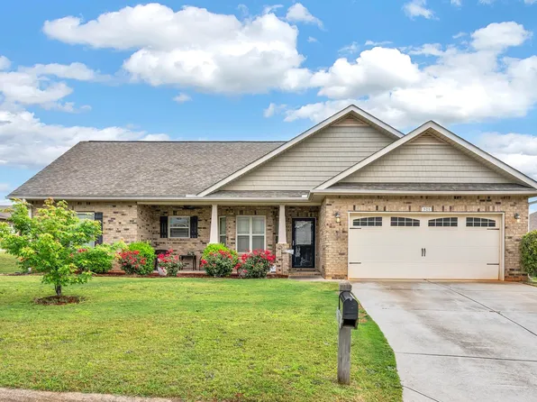 521 E Heatherstone Ln, Roebuck, SC 29376