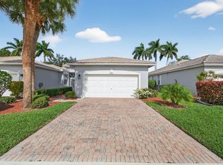 10672 Royal Caribbean Cir, Boynton Beach, FL 33437