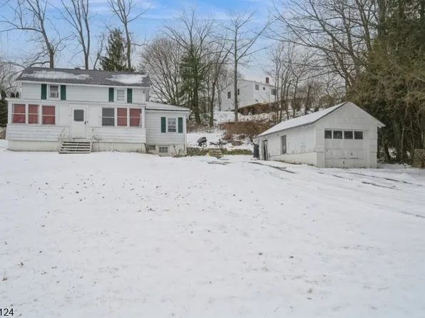 72 Koclas Dr, Netcong Boro, NJ 07857