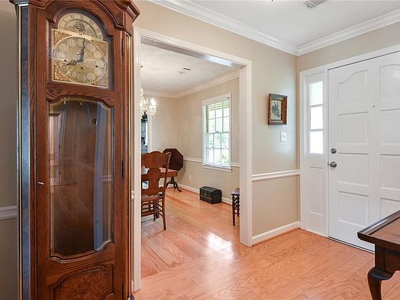 4th image of 510 Saddle Horn Cir