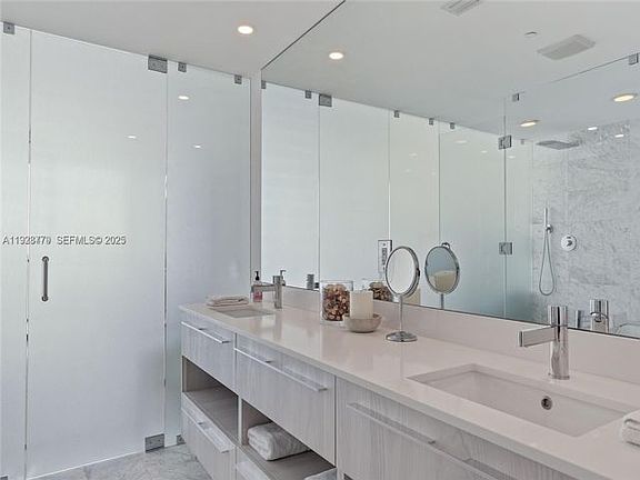 5th image of 3131 NE 7th Ave Unit 2203