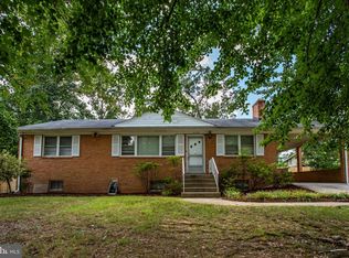 6105 Parkview Ln, Clinton, MD 20735