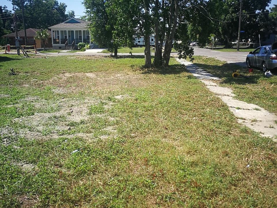 1st image of 1301 Foy St
