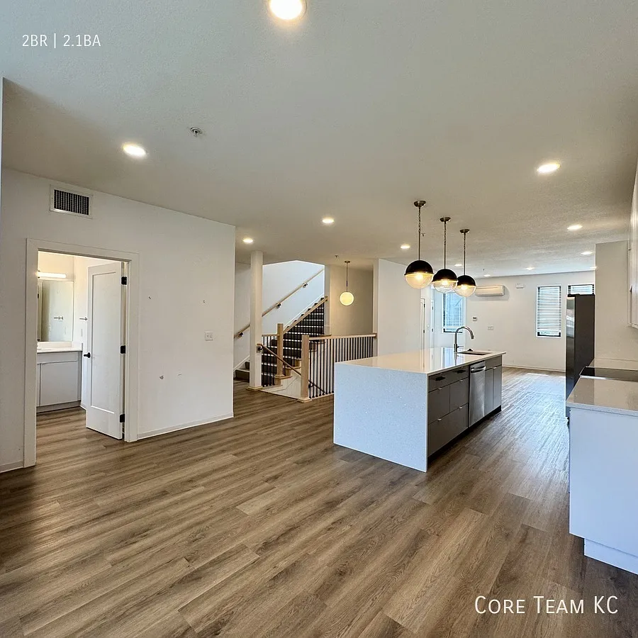 2 Bed Split Level Townhome for Rent in Shawnee — Photo 3