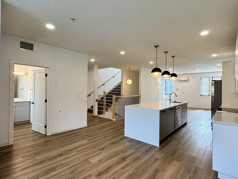6115 Nieman Rd #6109B — Photo 3