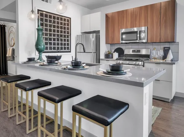 Ainsley at the Collective