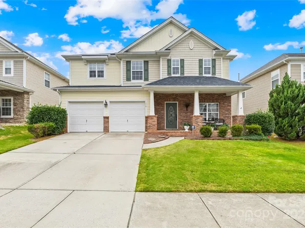 114 Silverspring Pl, Mooresville, NC 28117
