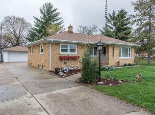 3902 79th St, Kenosha, WI 53142