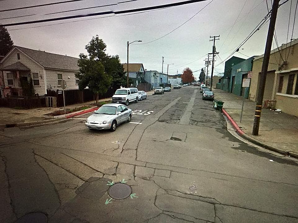 2nd image of 402 Brush St