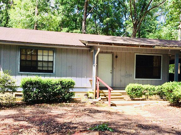 2nd image of 2276 Sparkleberry Ln