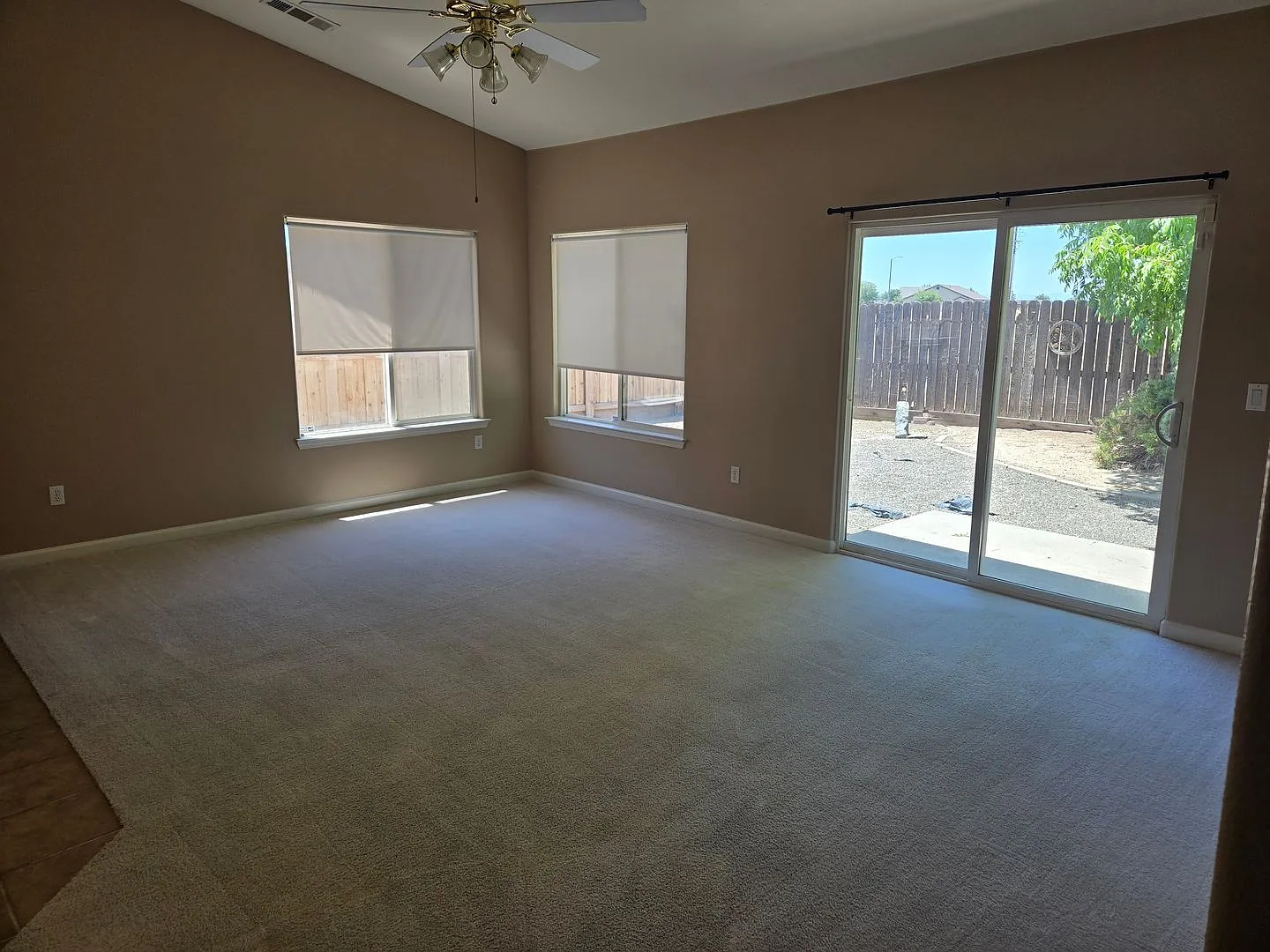Home For Rent Lemoore, CA — Photo 4