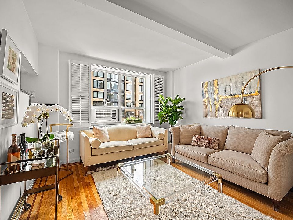 1st image of 200 W 20th St APT 1206